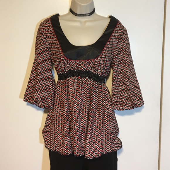 Max Studio XS Red and black blouse EUC