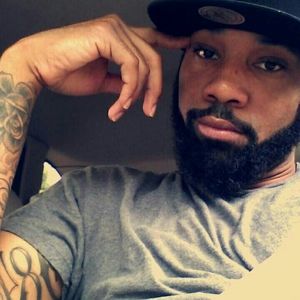 Meet your Posher, Derrick