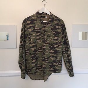 BDG Camou button down shirt