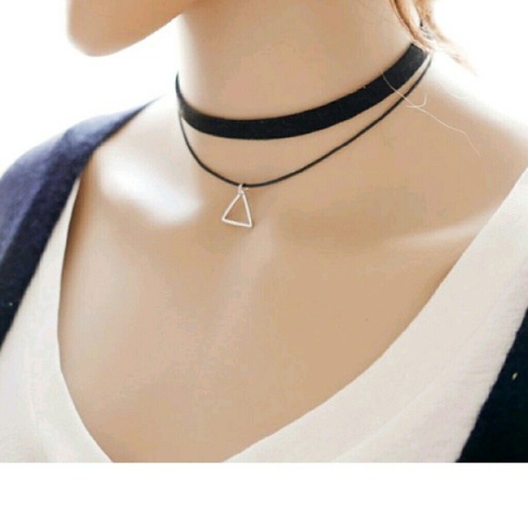 Jewelry - ♨♨ Double Strand Choker Black & Silver Triangle