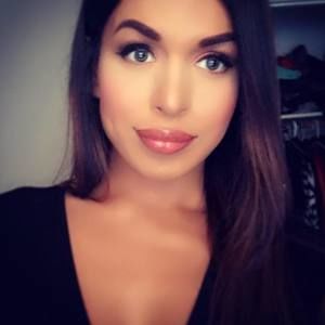 Meet your Posher, Samira