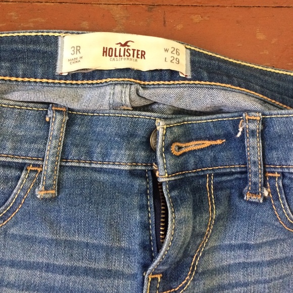 light blue hollister jeans - Picture 2 of 2