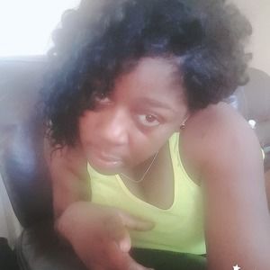 Meet your Posher, Leasha