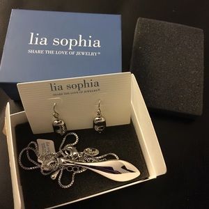 Lisa Sofia necklace and earrings