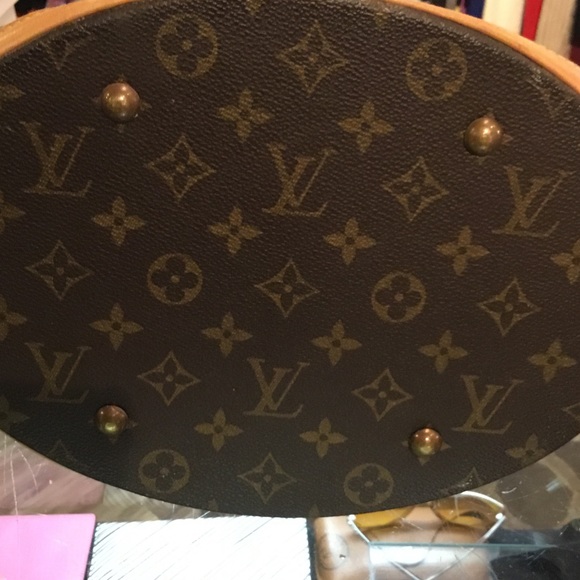 Louis Vuitton bucket back - Picture 3 of 6