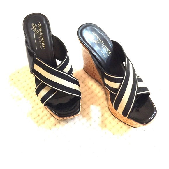 Donald J. Pliner, size 8 wedges