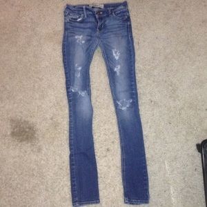 Hollister ripped skinny jeans