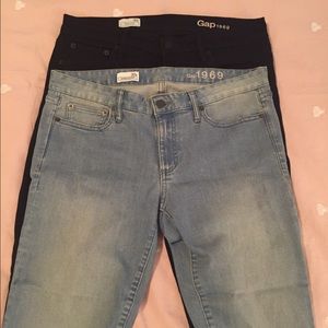 SALE! Bundle of 2 pairs of Gap skinny jeans