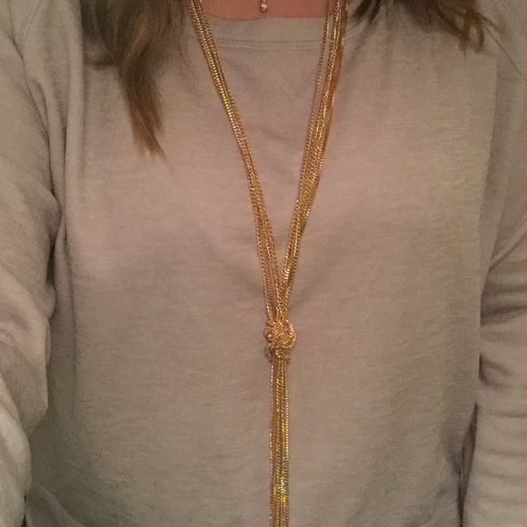 Knotted necklace