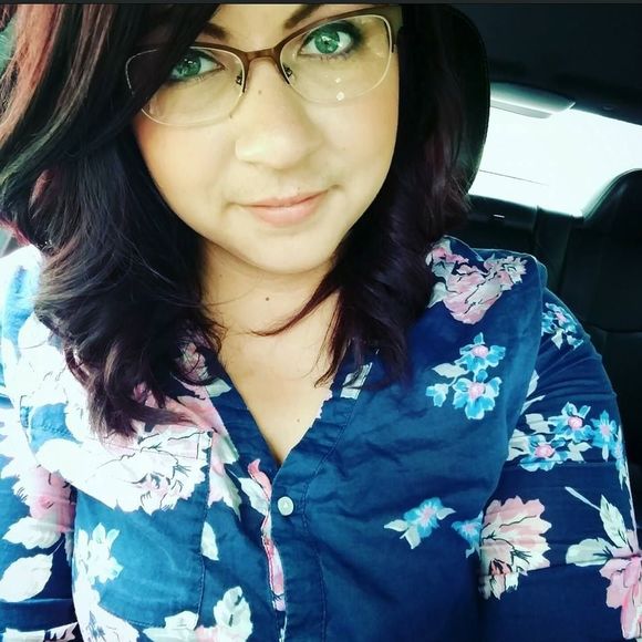 Meet your Posher, Alice - Picture 1 of 1