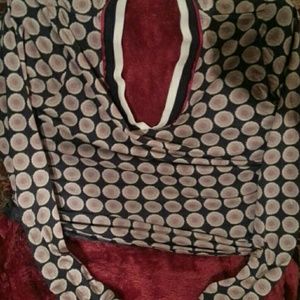 UT long sleeve v neck