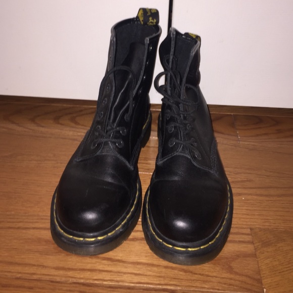 Dr. Marten Boots