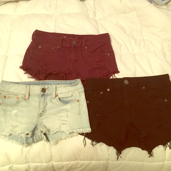 3 pairs of American Eagle Outfitters shorts!