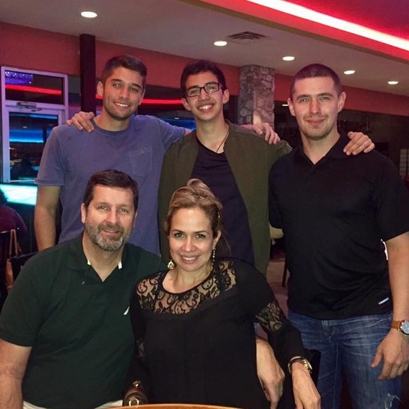 Meet your Posher, Mirna - Picture 3 of 3