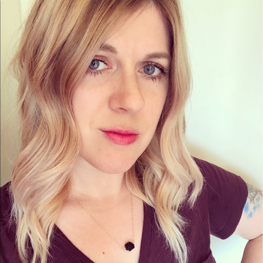 Meet your Posher, Harmony