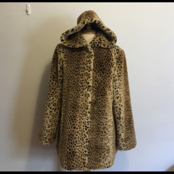 Leopard print coat!