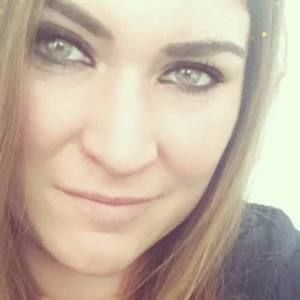 Meet your Posher, Desiree