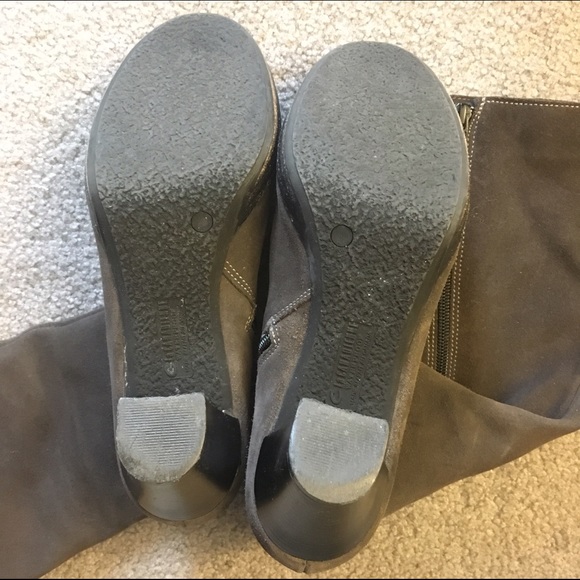 La Canadienne Waterproof Suede Knee High Boots - Picture 4 of 4