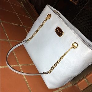 Brand New Michael Kors Tote.