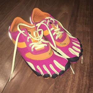 Vibram 5 toe speed shoes