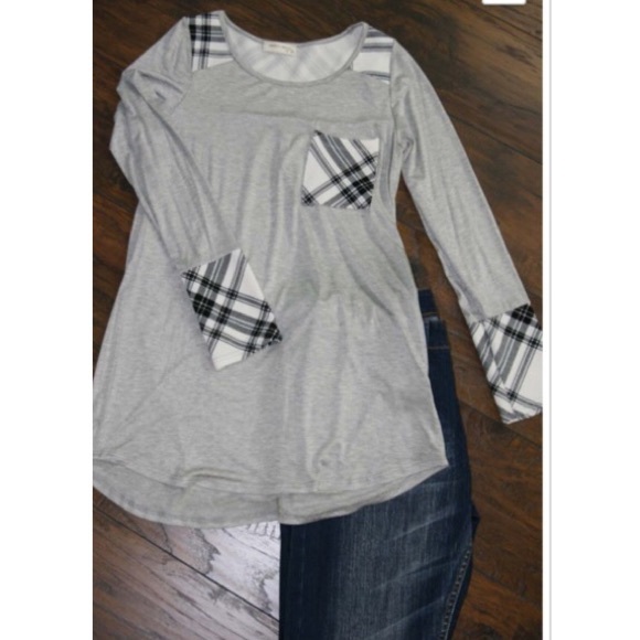 Chic tunic plaid trim top BEST DEAL LAST ONE - Picture 3 of 4