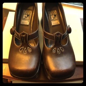 90's retro platforms