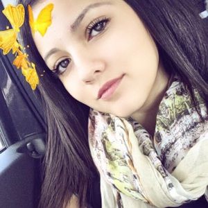 Meet your Posher, Annalise