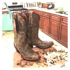 Lucchese turquoise desert plato boots