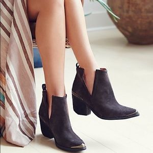 🌈HOST PICK🎉🆕Cut-out Suede Western Boots