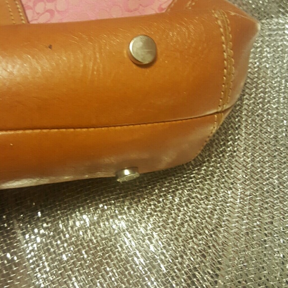 Coach! Coach! Coach! Offers accepted!!! - Picture 3 of 4