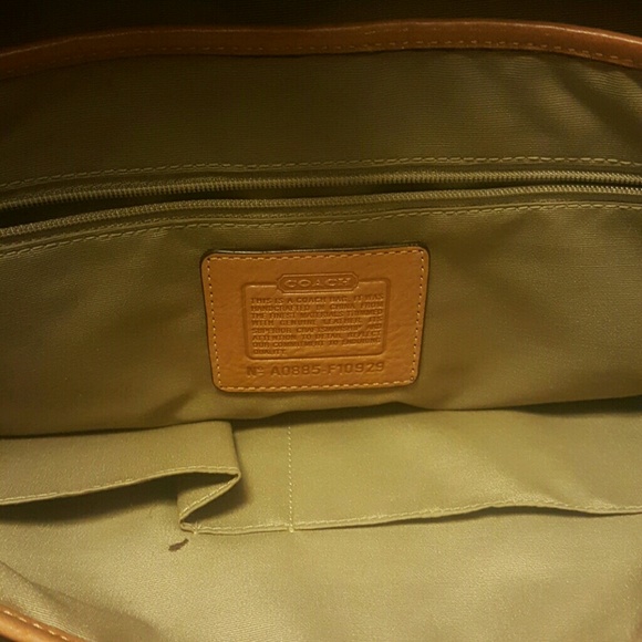 Coach! Coach! Coach! Offers accepted!!! - Picture 4 of 4