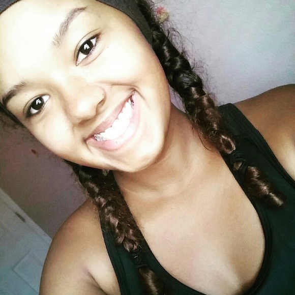 Meet your Posher, Leah - Picture 1 of 1