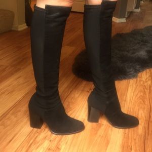 Stuart weitzman knee boots. Black suede