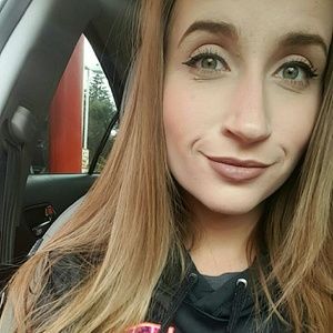 Meet your Posher, Kelsey