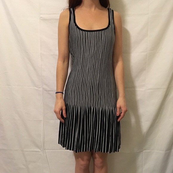 Bailey 44 Dresses & Skirts - Bailey 44 Vertical Striped Sleeveless Dress