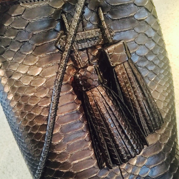 Tom Ford python double tassel bucket bag - Picture 3 of 7