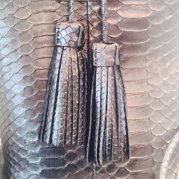 Tom Ford python double tassel bucket bag - Picture 5 of 7