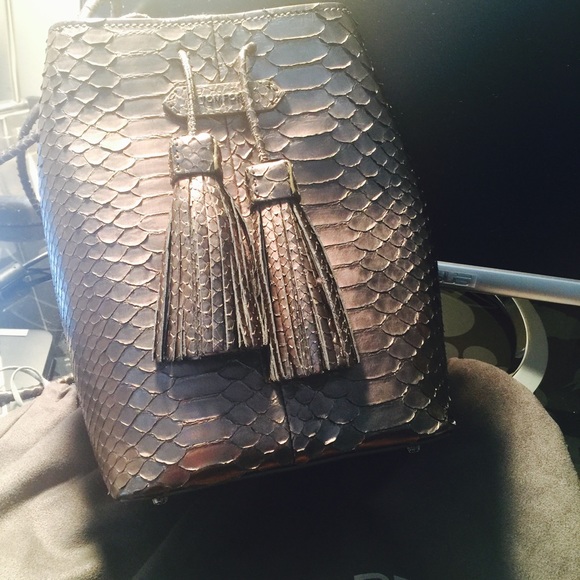 Tom Ford python double tassel bucket bag - Picture 6 of 7
