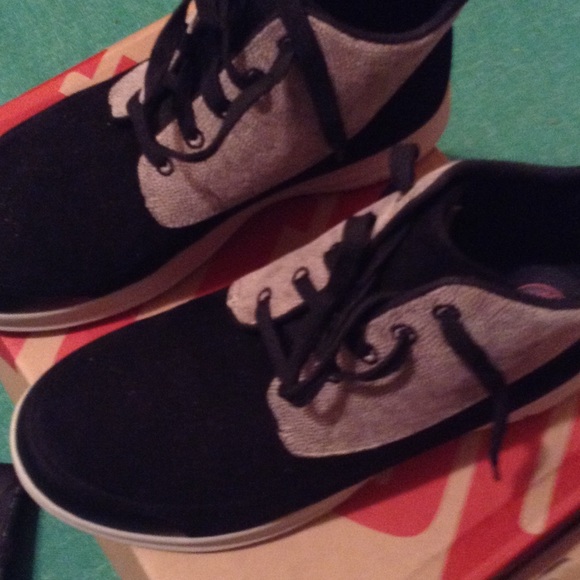 Fit Flop sneakers.