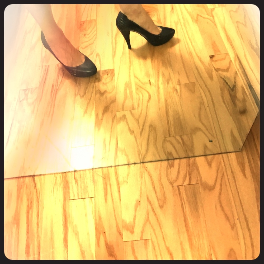 NWOT Gorgeous Kenneth Cole heels!!