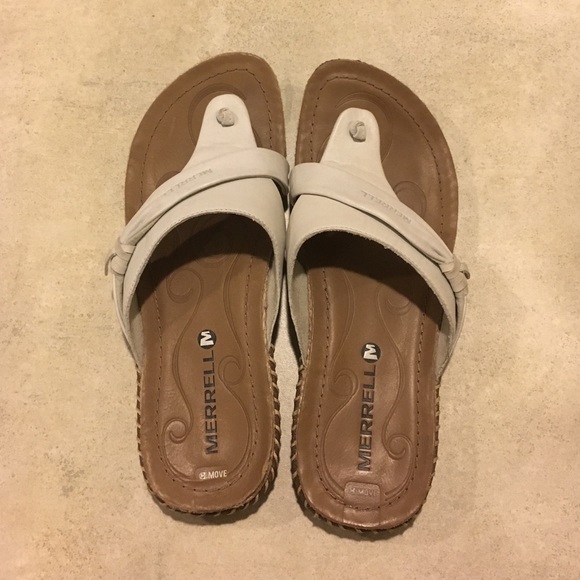 Merrell woman's white sandal