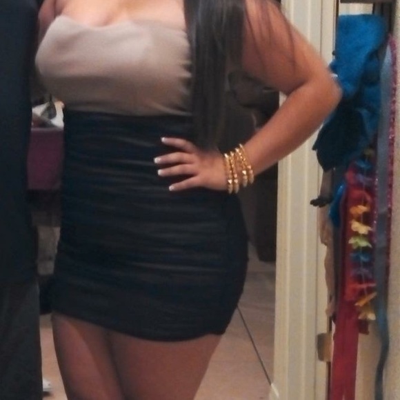 Nude/black bodycon dress
