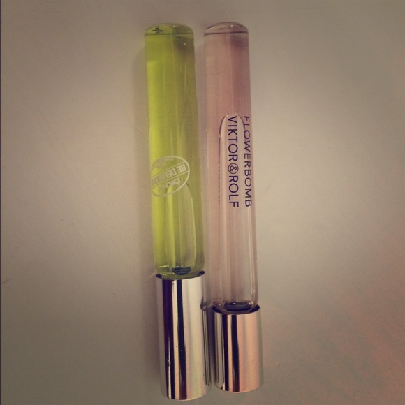 Viktor & Rolf Flowerbomb and DKNY Delicious.