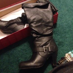 Hot Kiss Shoes - Black knee high boots Hot Kiss Shoes - Black knee high boots