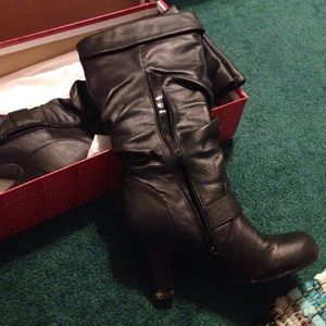 Hot Kiss Shoes - Black knee high boots Hot Kiss Shoes - Black knee high boots