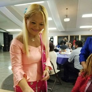 Meet your Posher, Siampone