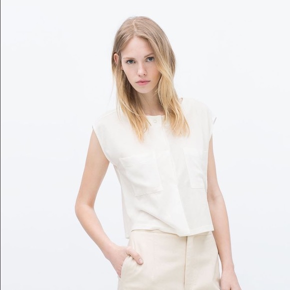 🚩NWT Zara T-Shirt with Pockets Size Small