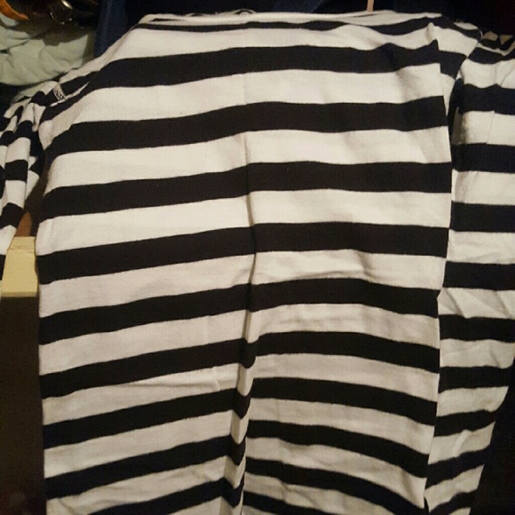 Rue 21 long sleeve Small