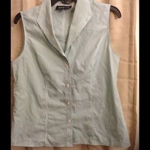 Jones New York, sleeveless top.  Size 10.