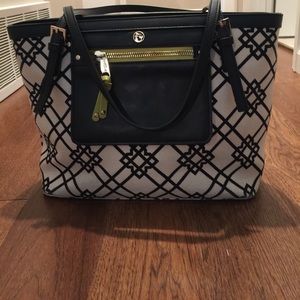 Spartina 449 Pocket Tote in Seven Oaks